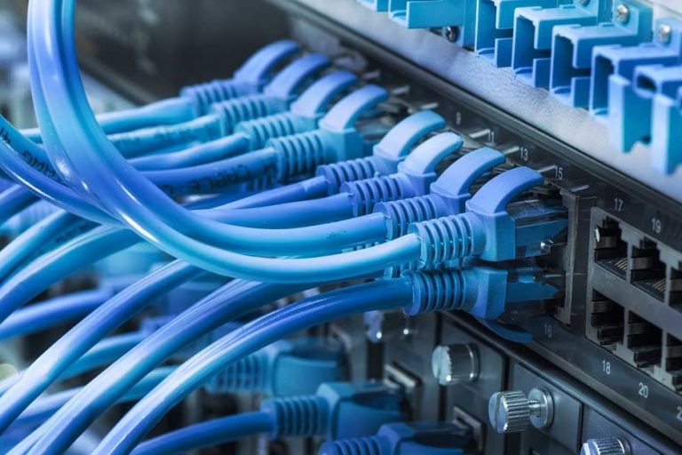 Cabeamento estruturado com certificação - UNDER TI